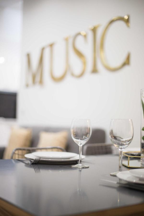 Cosy Apartment- 6P- Folies Bergeres Paris Exterior foto